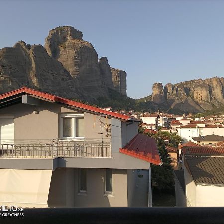 カランバカMeteora View Atticアパートメント エクステリア 写真